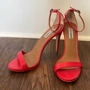 Fun red Steve Madden pumps